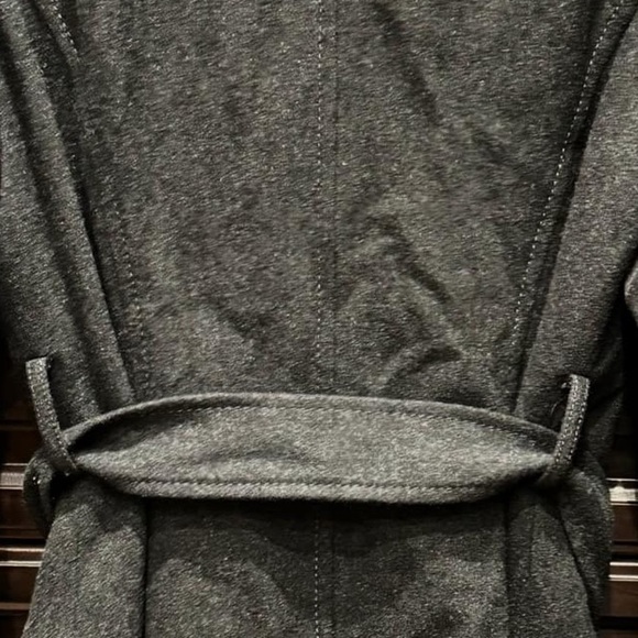 Guess Gray Belted Coat MEDIUM - Picture 5 of 6